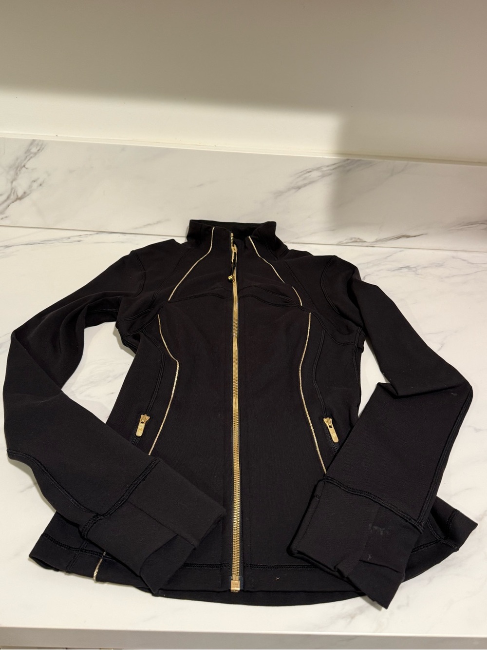 Lululemon black and gold jacket - Picture 4 of 7